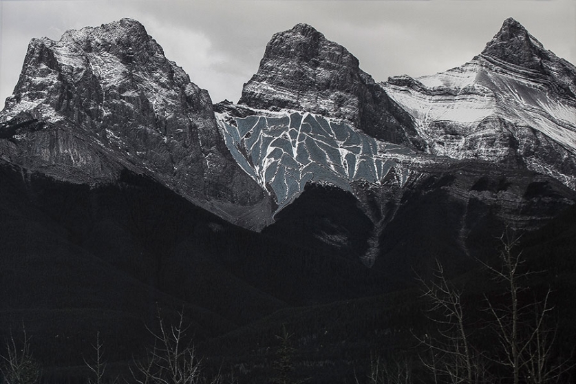 https://remote.mirunadragan.com/files/gimgs/th-12_Dragan11_TheMountainsAreMirrors6-web.jpg